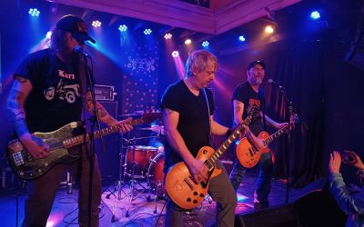 Entrevista a ZEKE: «Tenemos mucho TDAH. Quizás eso lleva a hacer canciones más cortas y rápidas»